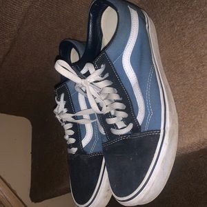 Size 11 Womens Vans Shoes